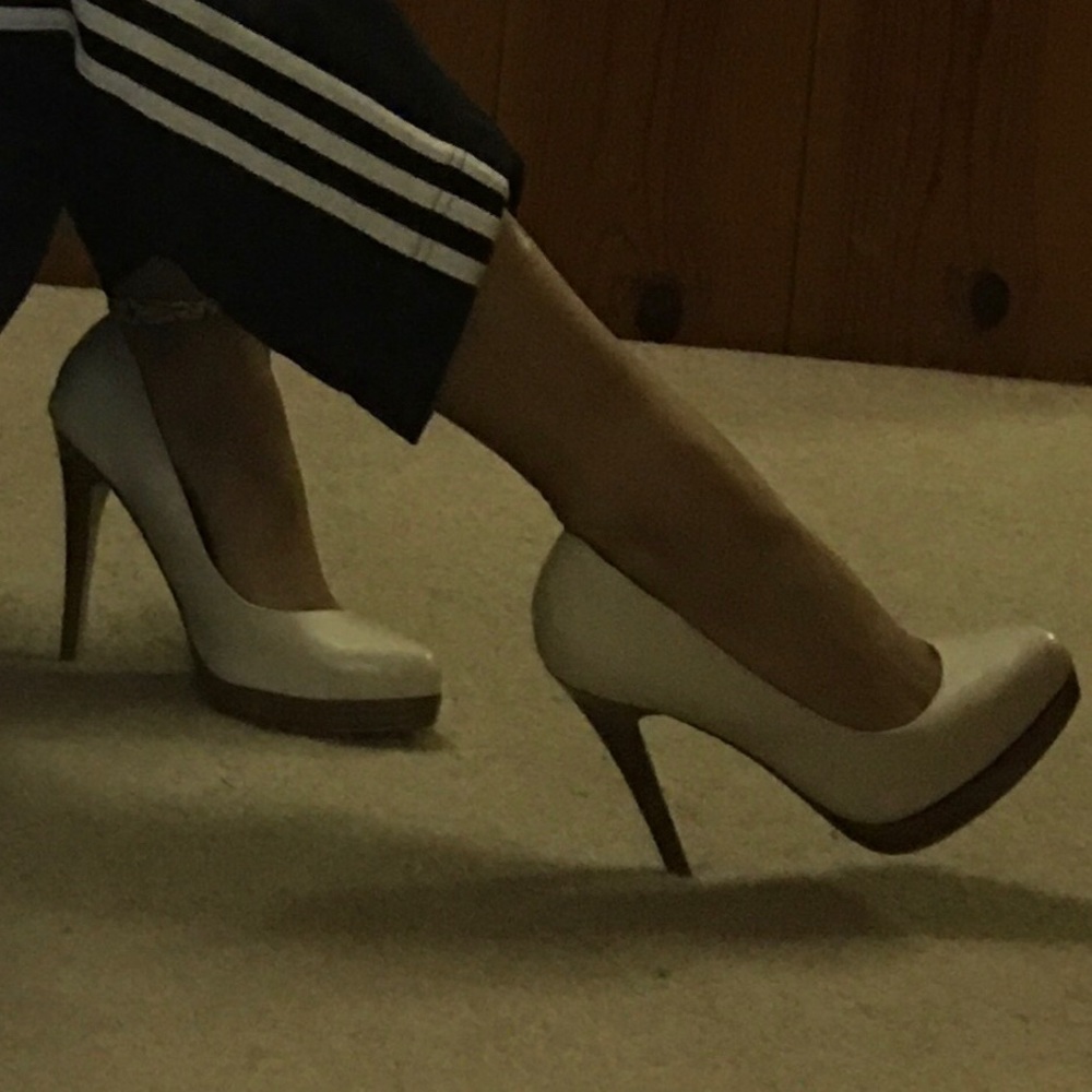 Off White Pumps